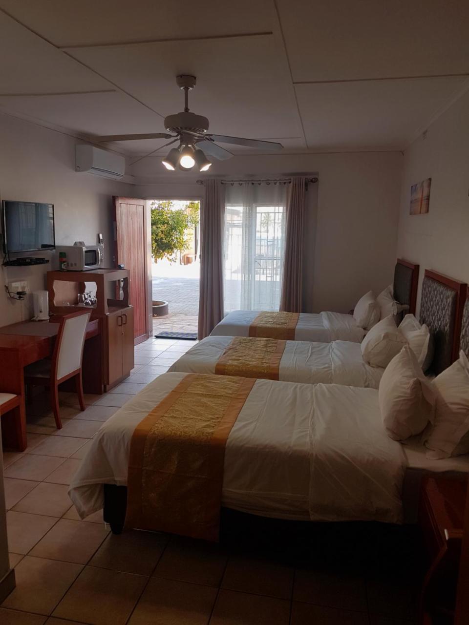 Hotel Pension Steiner Windhoek Kültér fotó