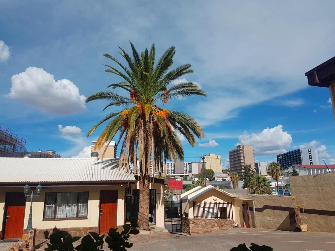 Hotel Pension Steiner Windhoek Kültér fotó