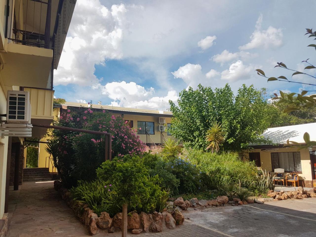 Hotel Pension Steiner Windhoek Kültér fotó