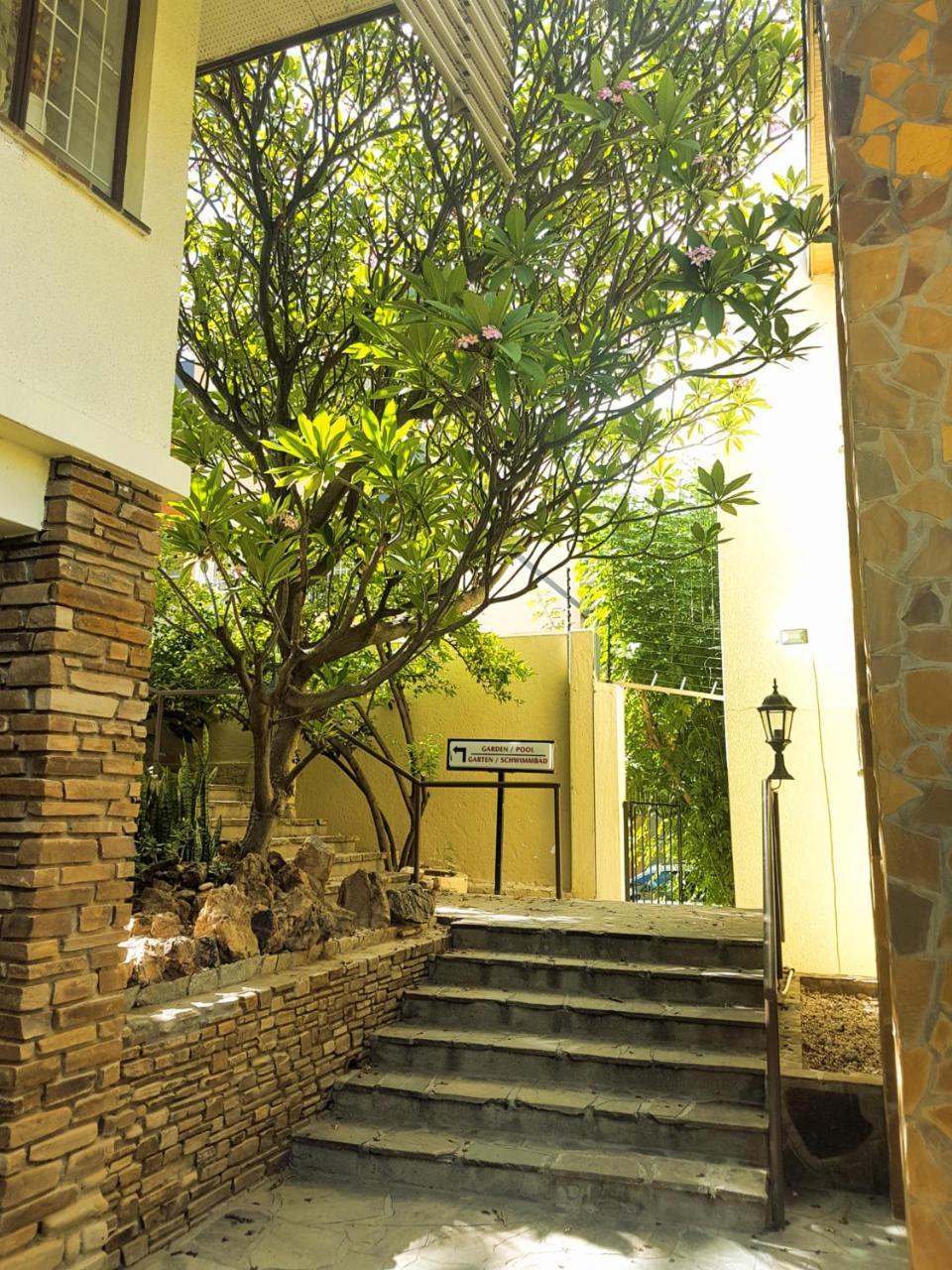 Hotel Pension Steiner Windhoek Kültér fotó