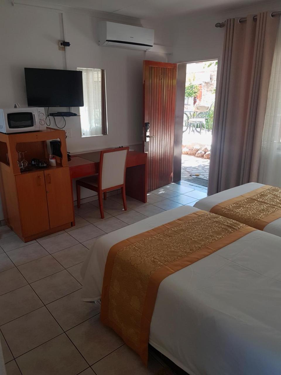 Hotel Pension Steiner Windhoek Kültér fotó
